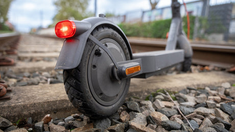 Pneu plein ou pneu à air : quel pneu choisir pour sa trottinette électrique ?