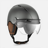 Grauer CASR-Helm mit Visier